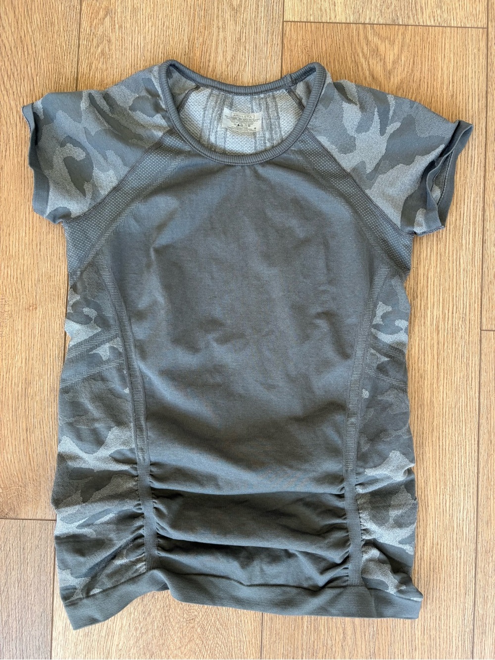 Athleta Gray Camo Short Sleeve Performance Tee